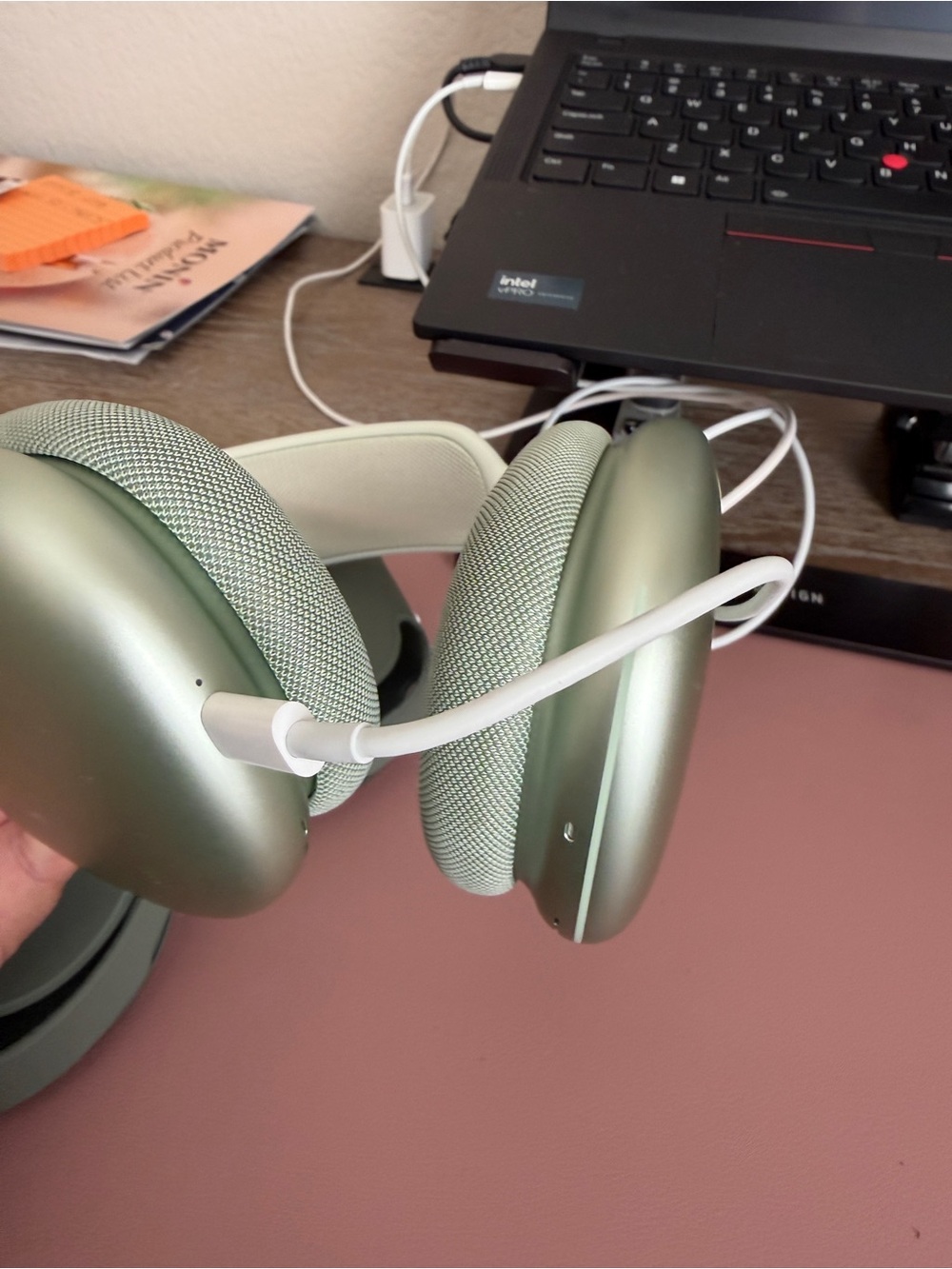 Apple AirPods Max - Picture 3 of 11